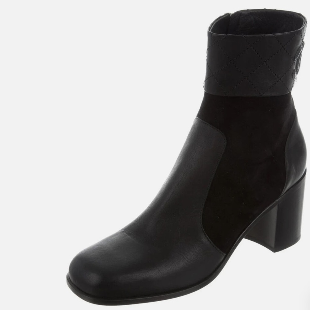 Chanel ankle boots size 38